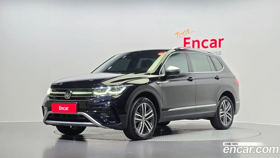 Volkswagen Tiguan — фото 1