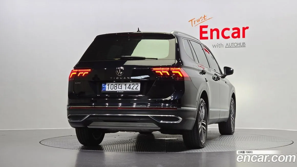 Volkswagen Tiguan — фото 4
