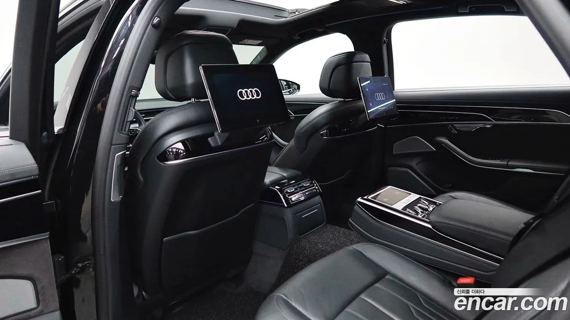 Audi A8 — фото 10