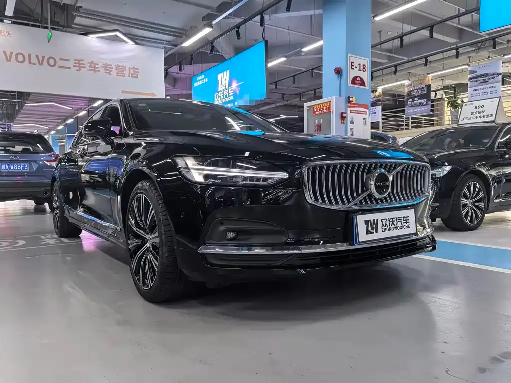Volvo S90 — фото 3
