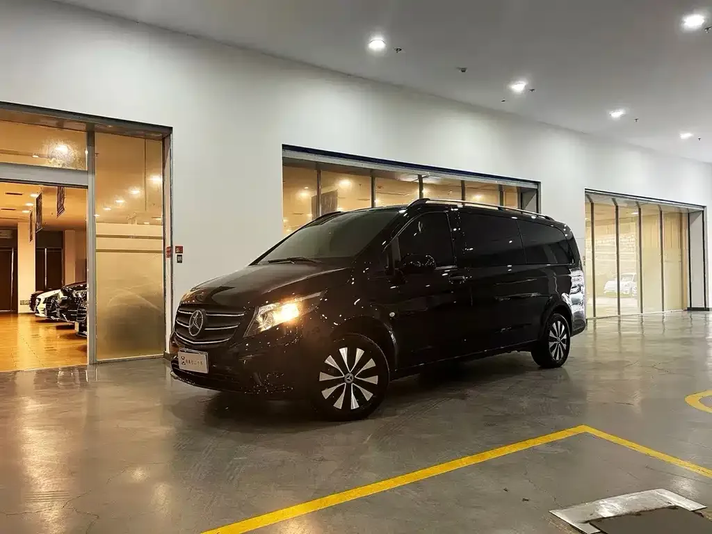 Mercedes-Benz Vito — фото 1