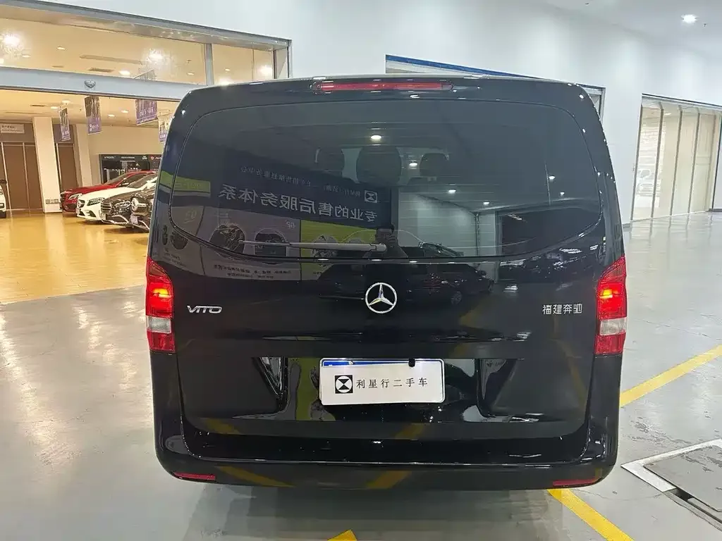 Mercedes-Benz Vito — фото 8