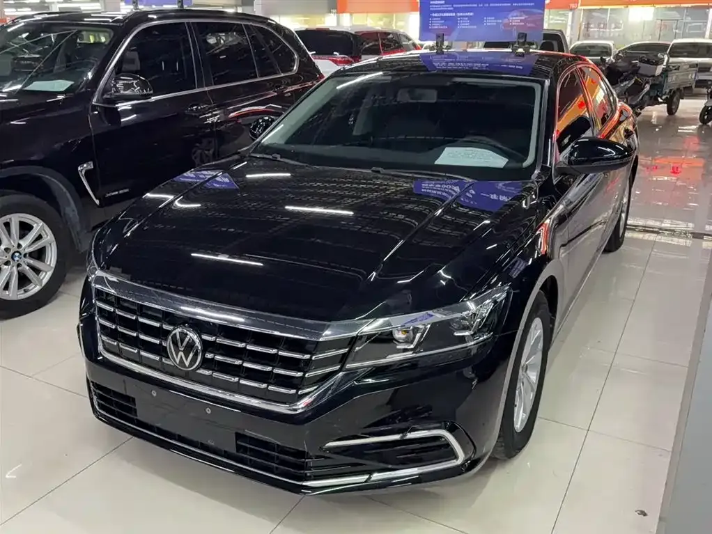 Volkswagen Passat — фото 2
