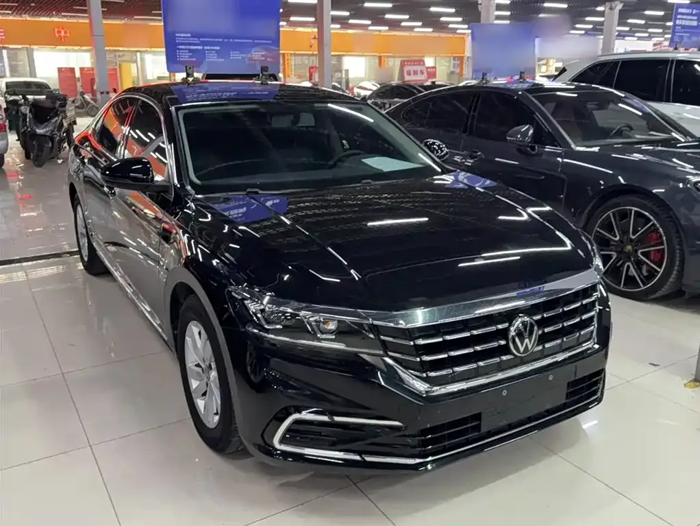 Volkswagen Passat — фото 4