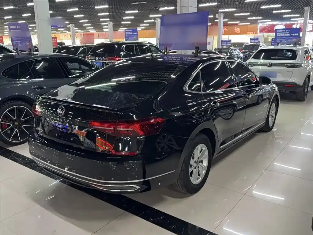 Volkswagen Passat — фото 5