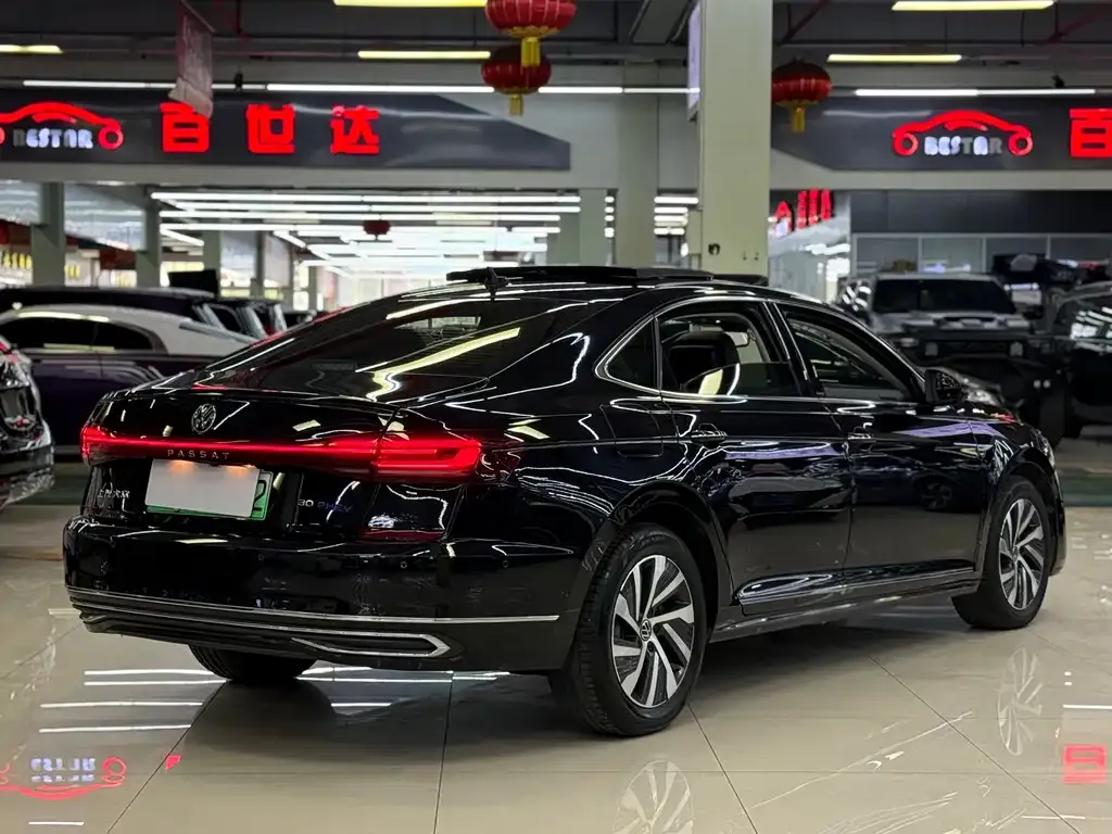 Volkswagen Passat New Energy — фото 2