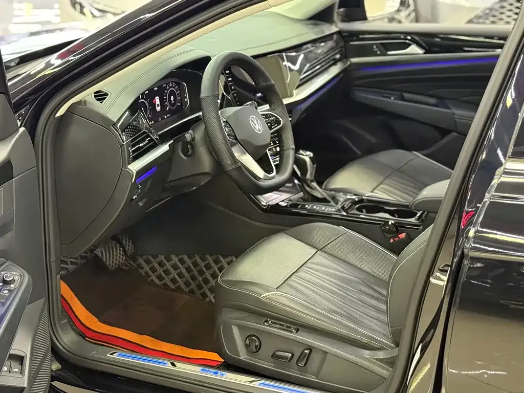 Volkswagen Passat New Energy — фото 3