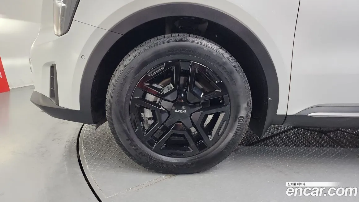 Kia Sorento — фото 5