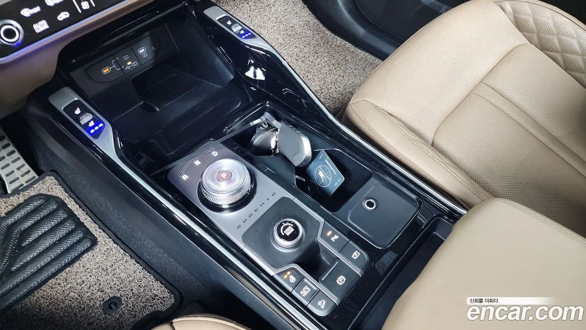 Kia Sorento — фото 9