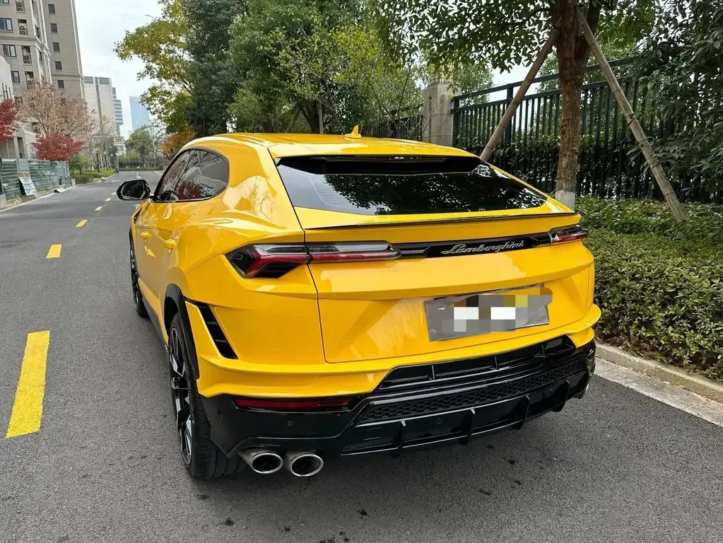 Lamborghini Urus — фото 7
