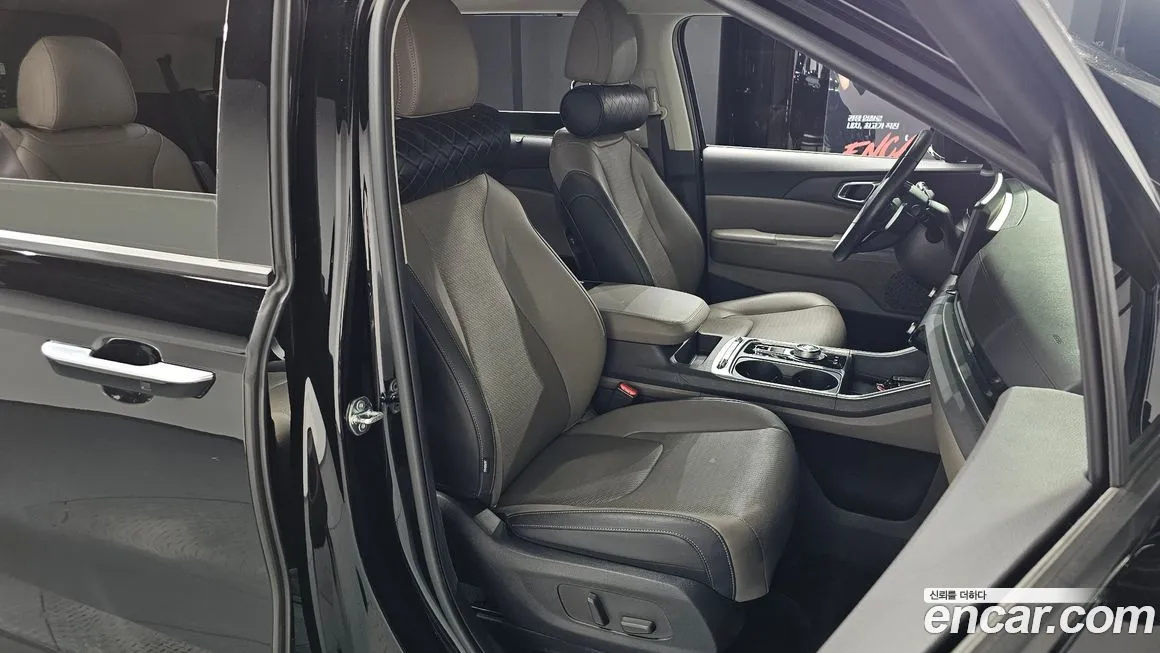 Kia Carnival — фото 10