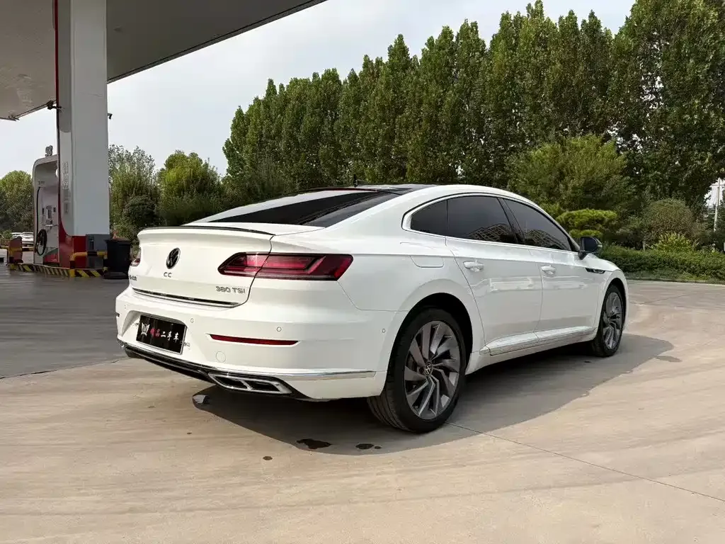 Volkswagen CC — фото 9