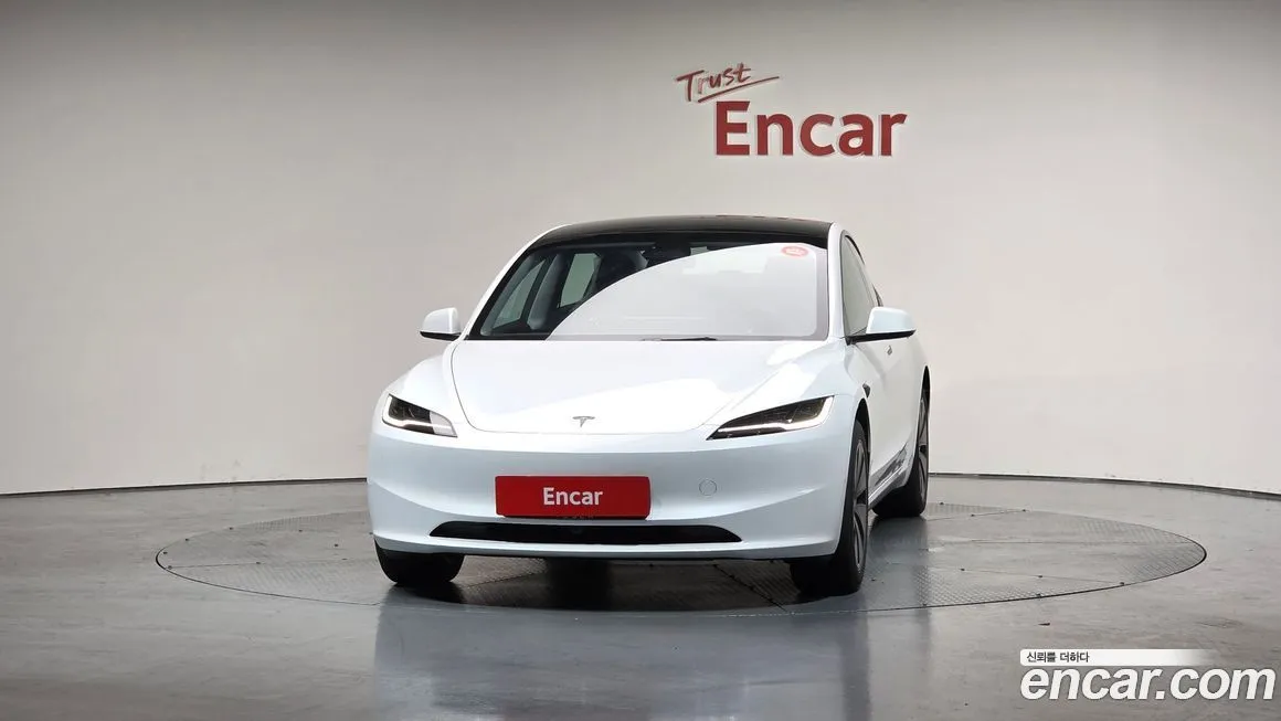 Tesla Model 3 — фото 3