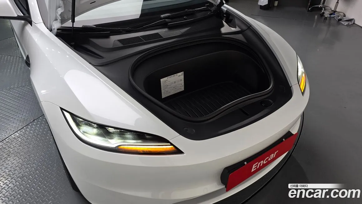 Tesla Model 3 — фото 6
