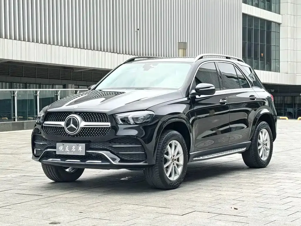 Mercedes-Benz GLE — фото 1