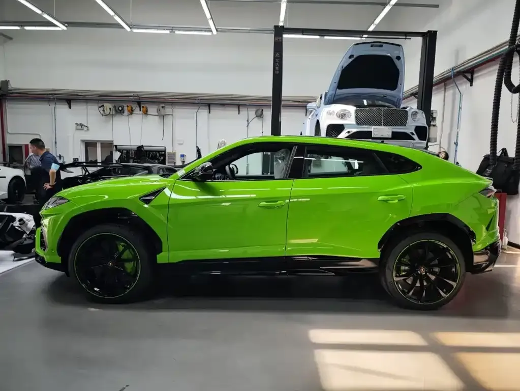 Lamborghini Urus — фото 6