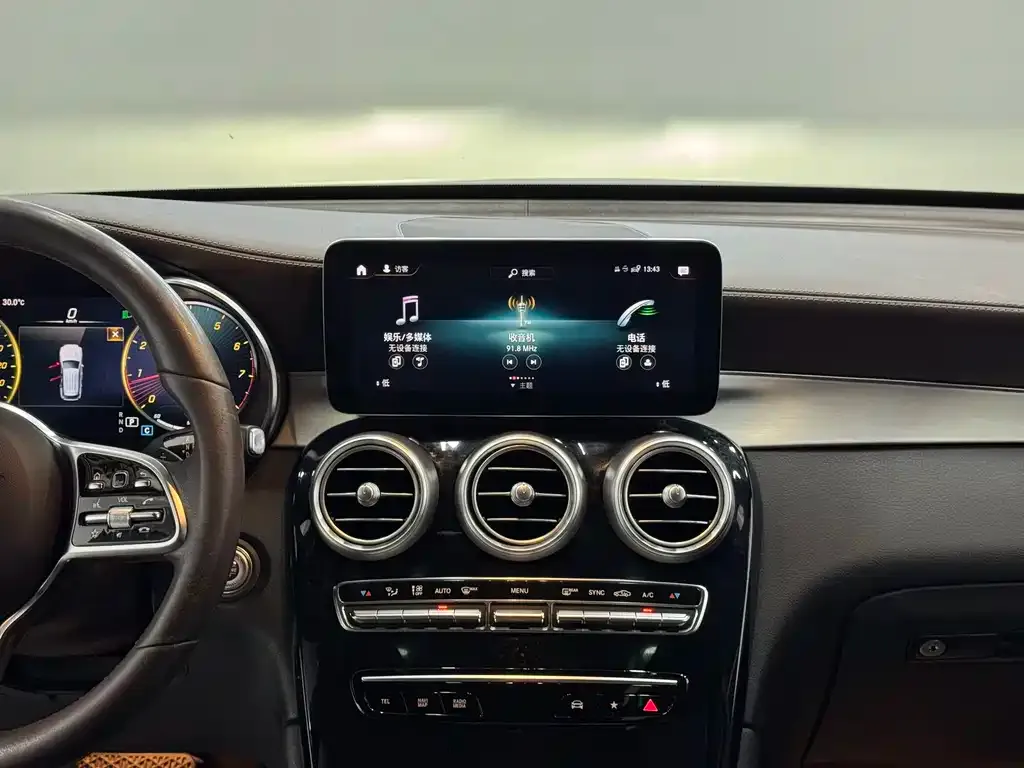 Mercedes-Benz GLC — фото 10