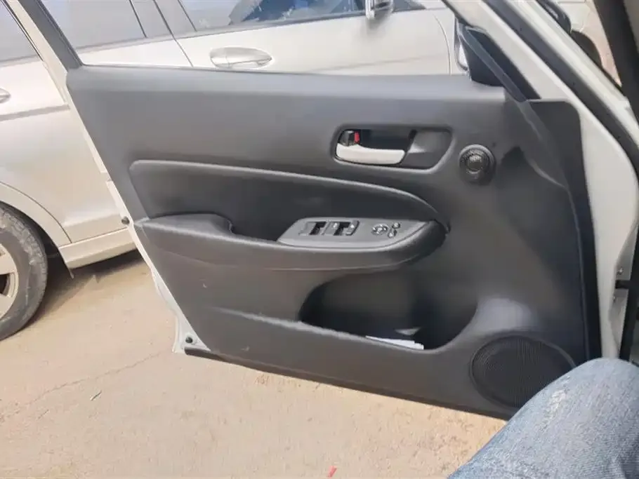 Honda Fit — фото 7