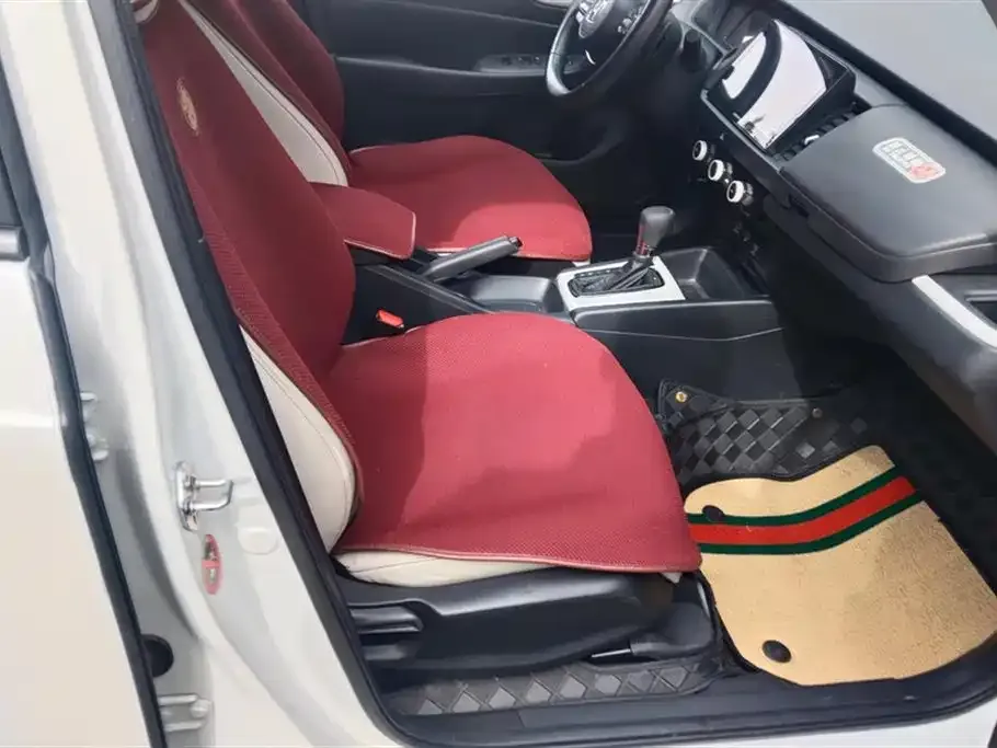 Honda Fit — фото 8
