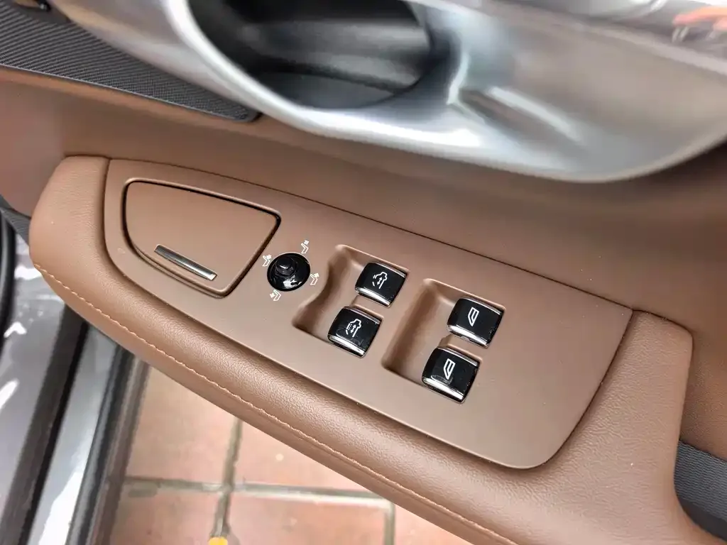 Volvo S90 — фото 10