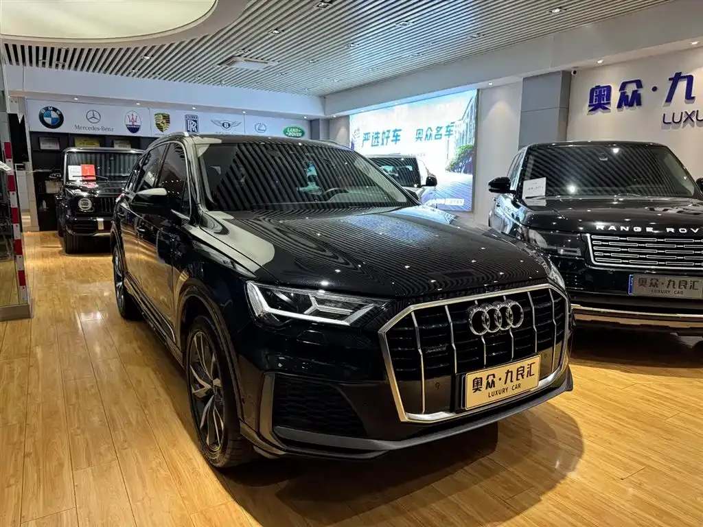 Audi Q7 — фото 3