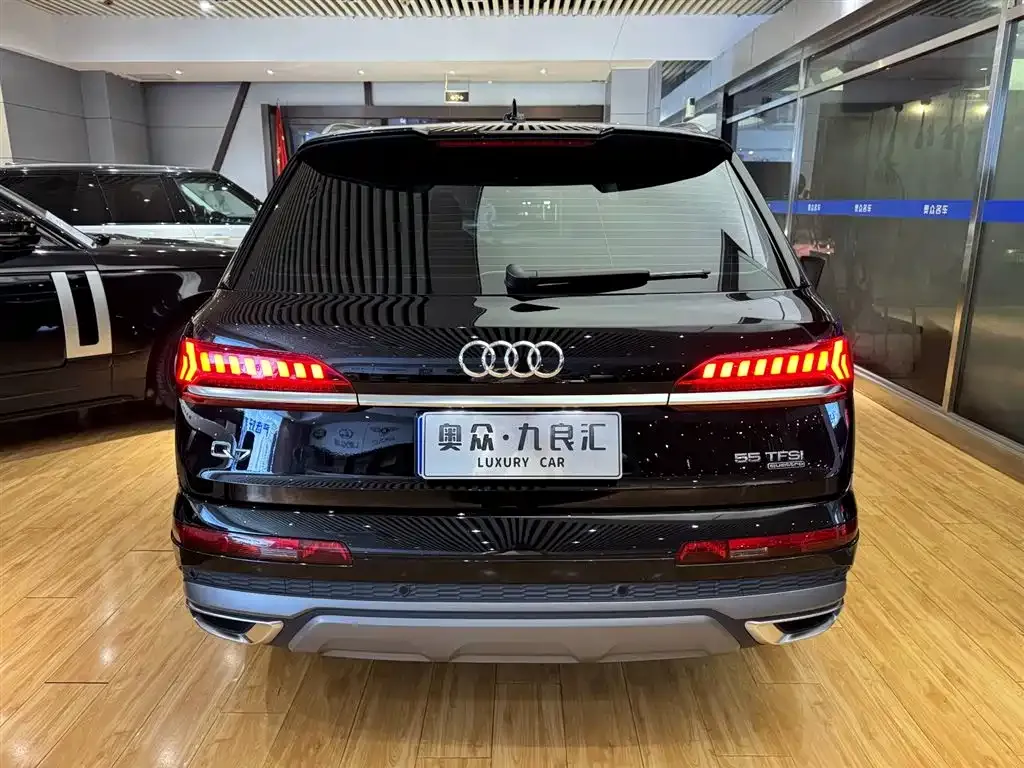 Audi Q7 — фото 5
