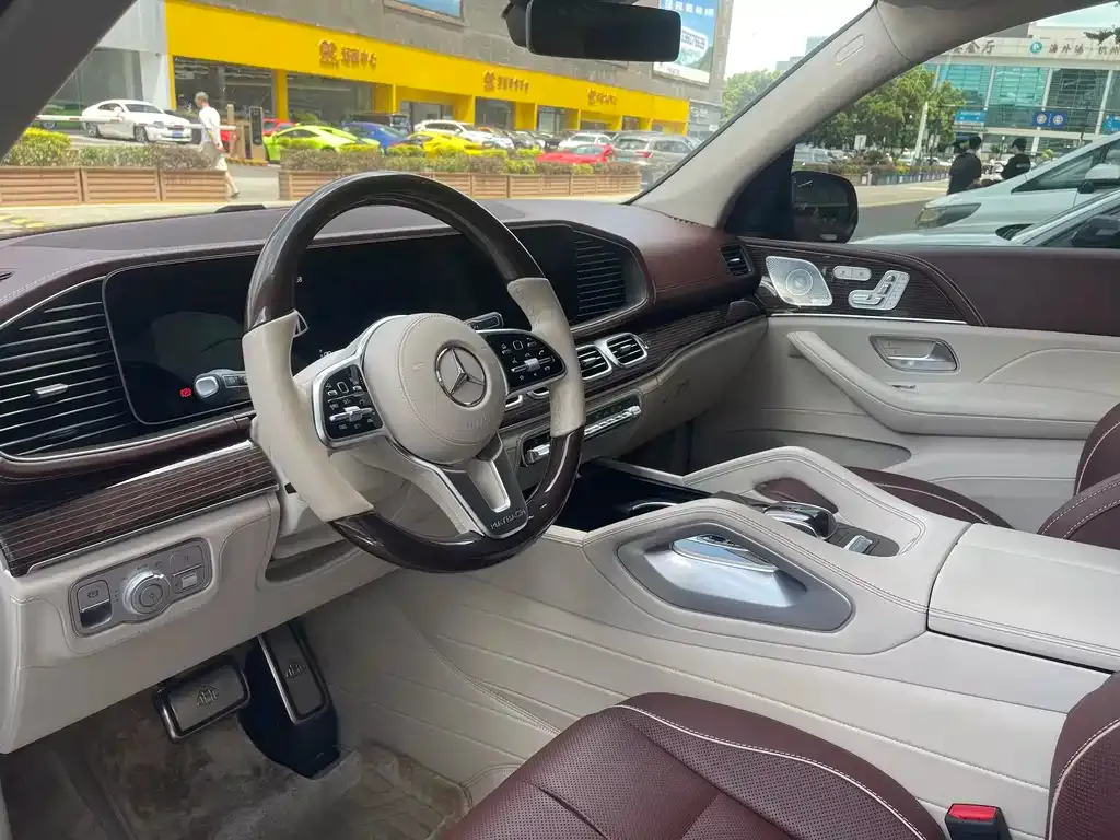 Mercedes-Benz GLS — фото 3