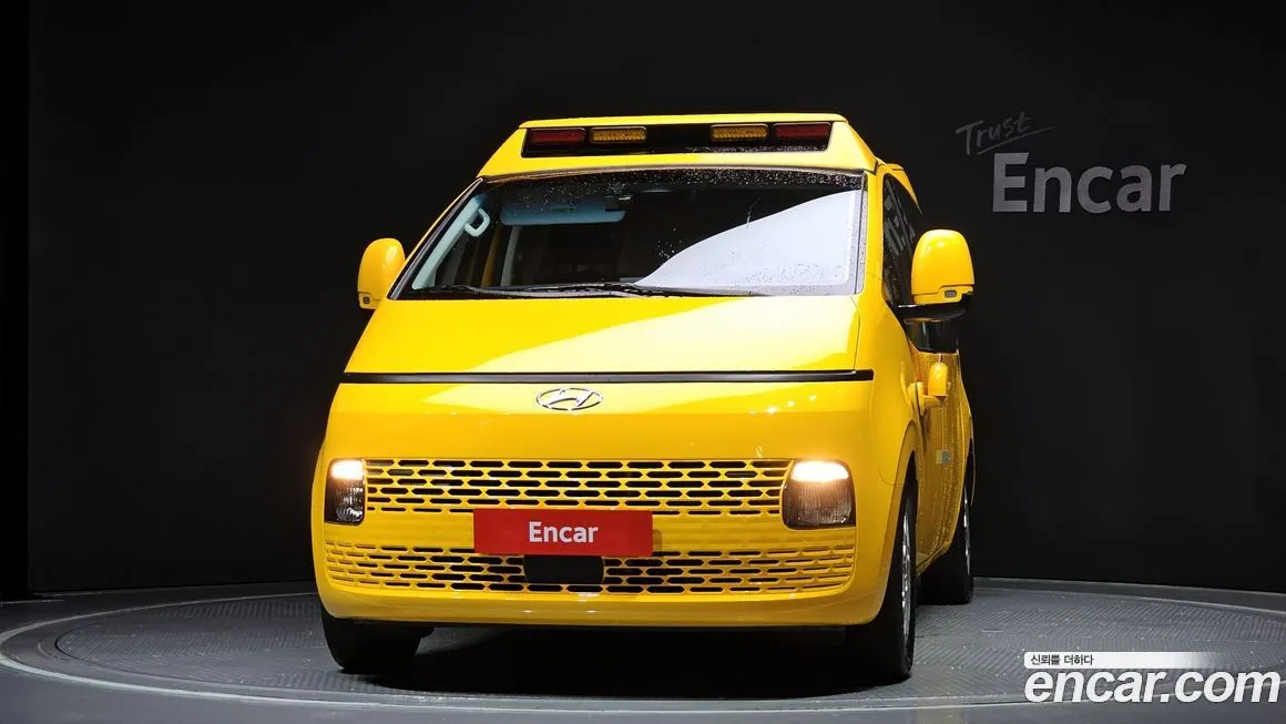 Hyundai Staria — фото 3