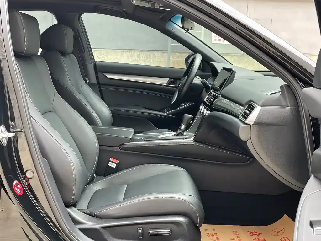 Honda Inspire — фото 10