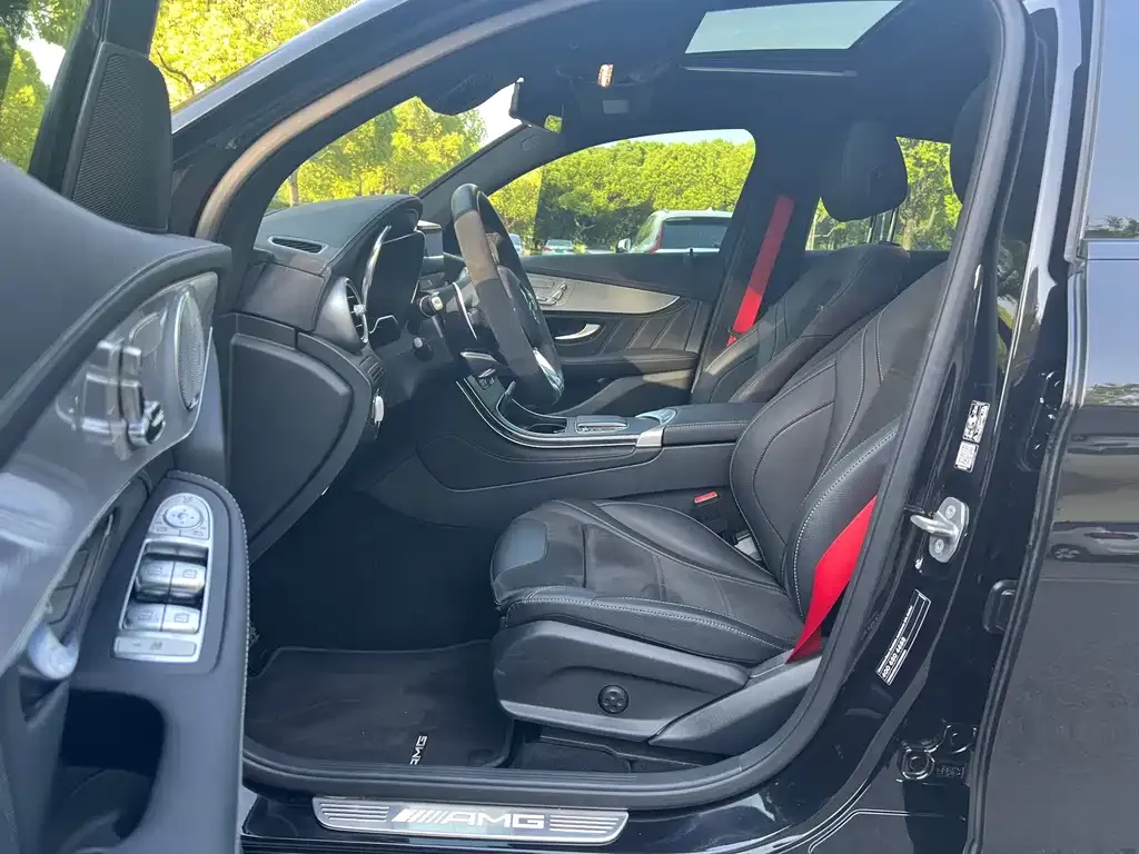 Mercedes-Benz GLC Coupe AMG — фото 9
