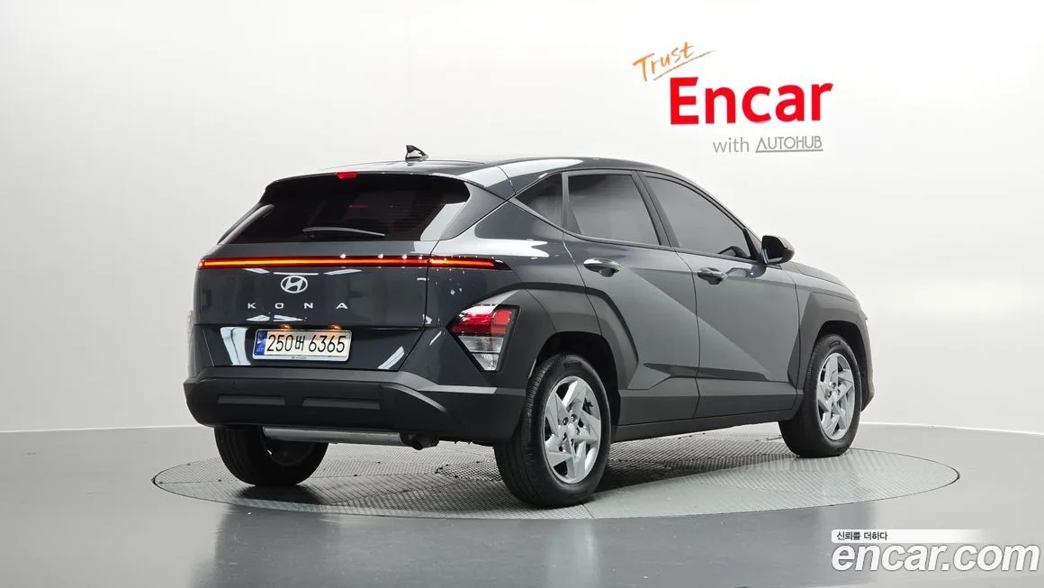 Hyundai Kona — фото 2