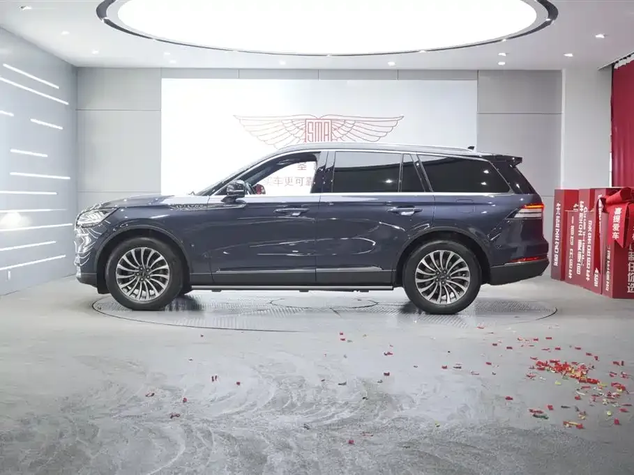 Lincoln Aviator — фото 2