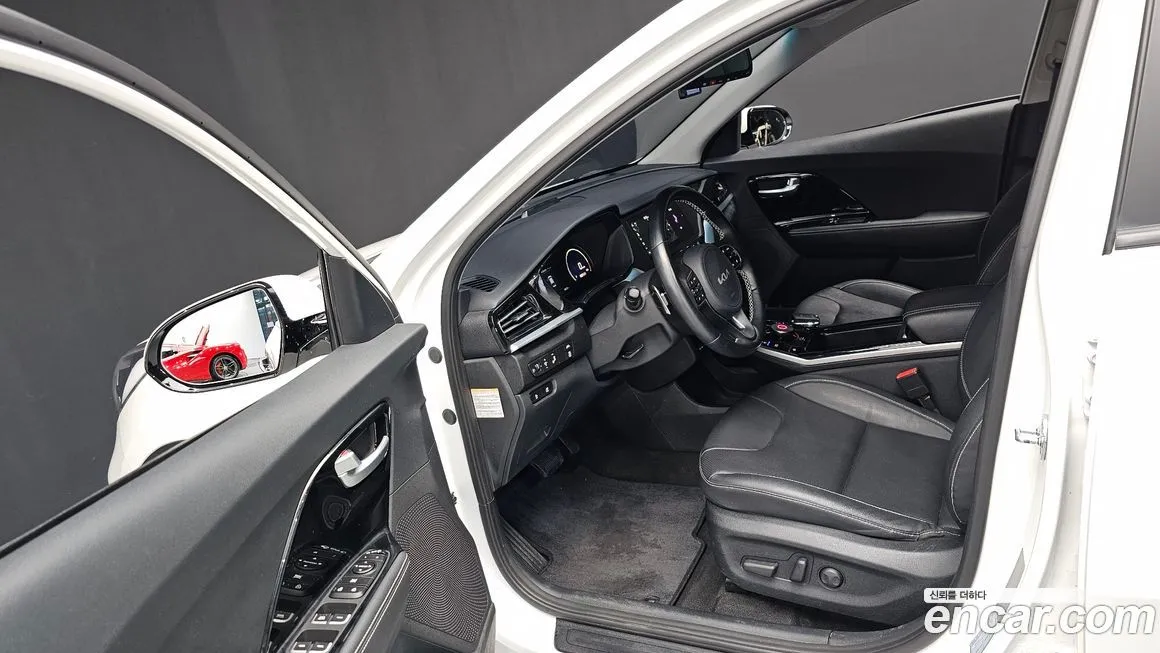 Kia Niro — фото 10