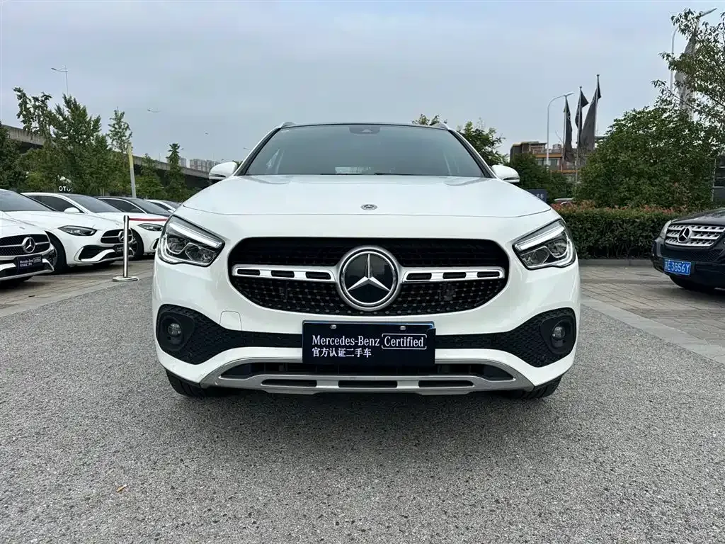 Mercedes-Benz GLA — фото 10