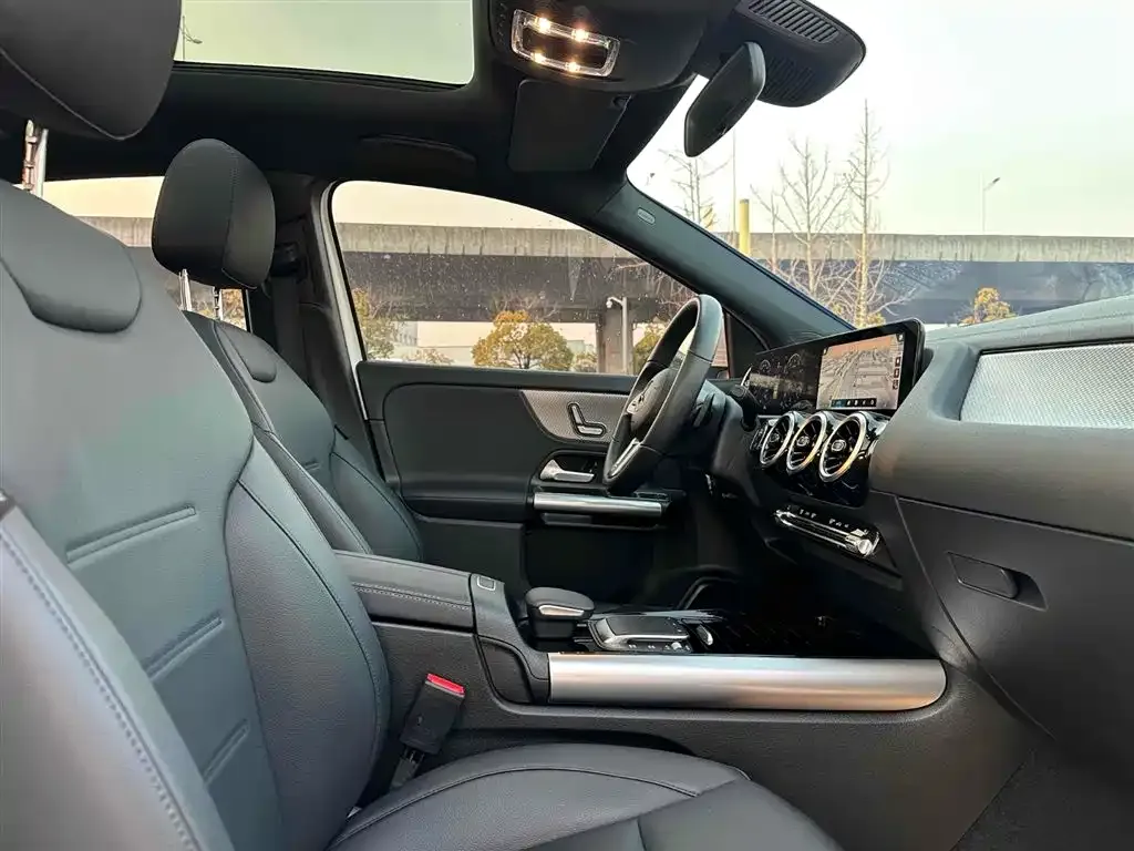 Mercedes-Benz GLA — фото 7