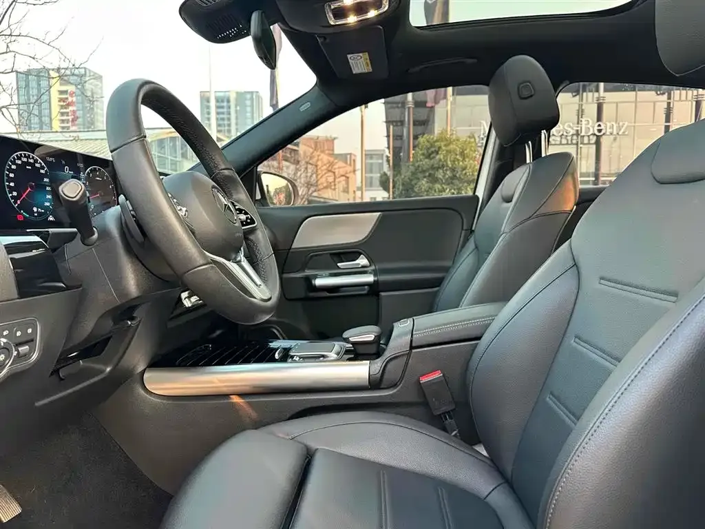 Mercedes-Benz GLA — фото 9