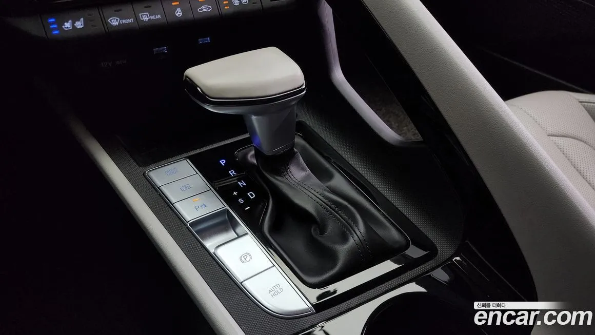 Hyundai AVANTE — фото 9