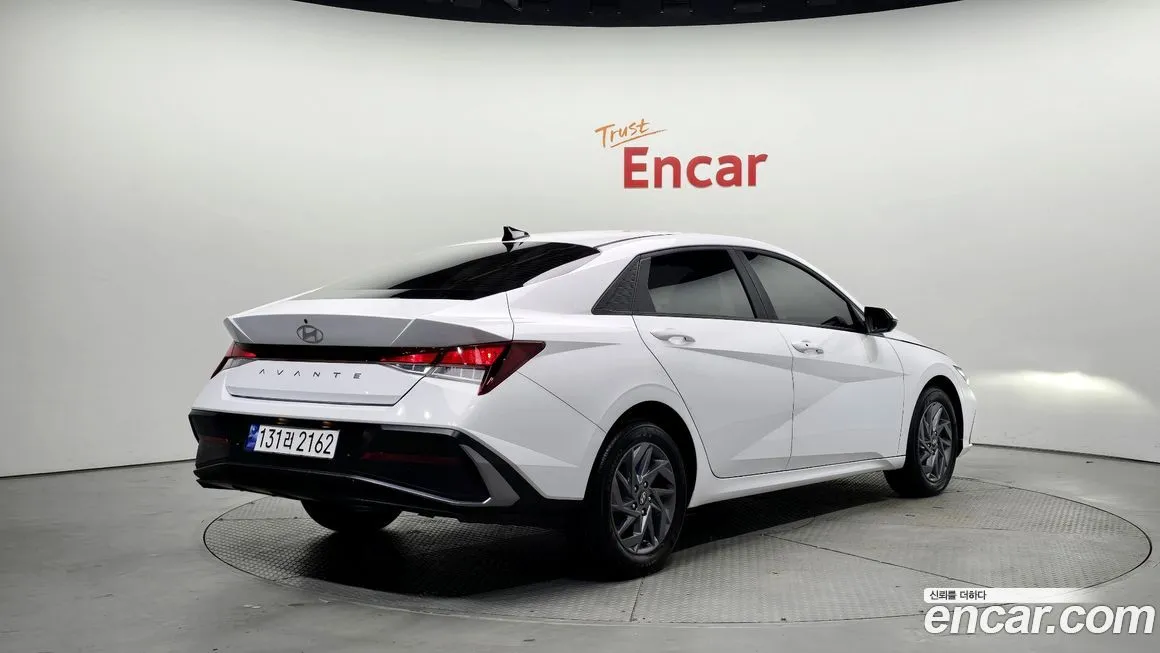 Hyundai AVANTE — фото 2