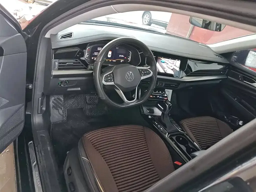Volkswagen Passat — фото 10