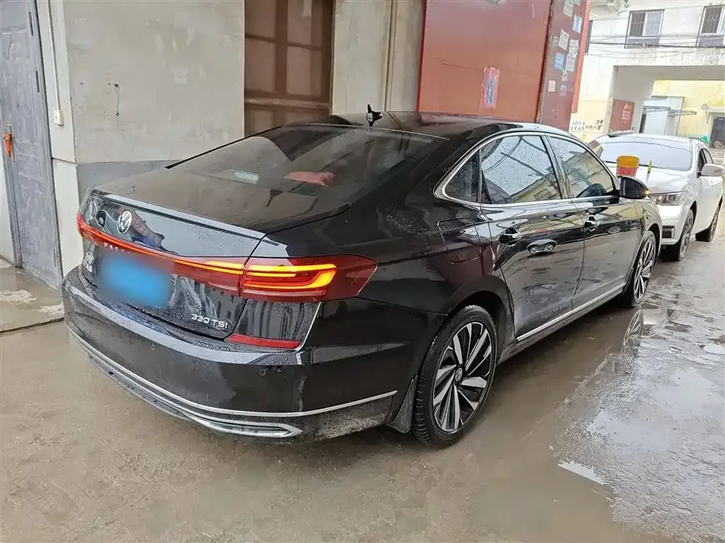 Volkswagen Passat — фото 7