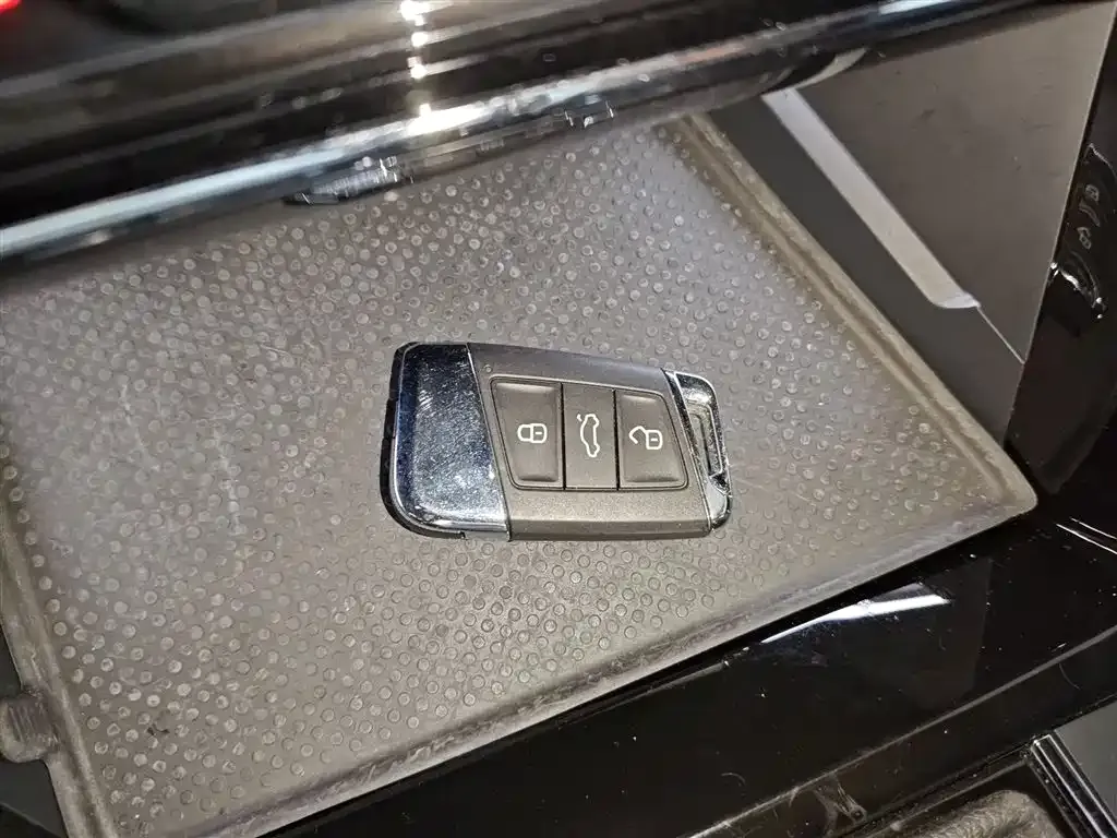 Volkswagen Passat — фото 9