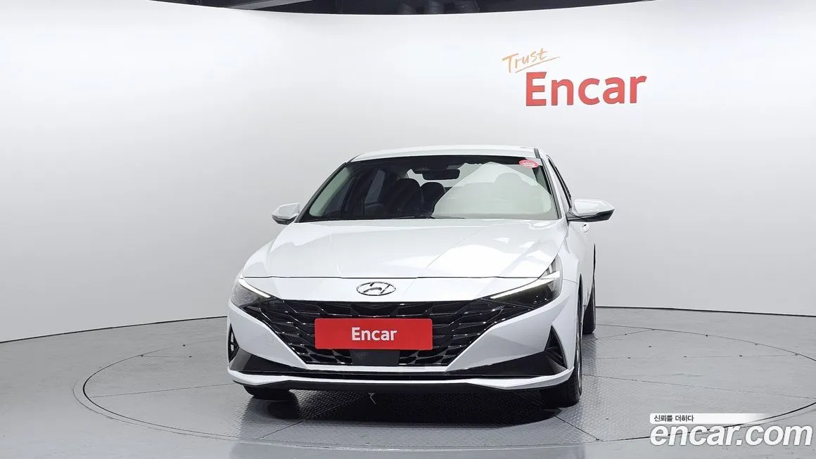 Hyundai AVANTE — фото 3