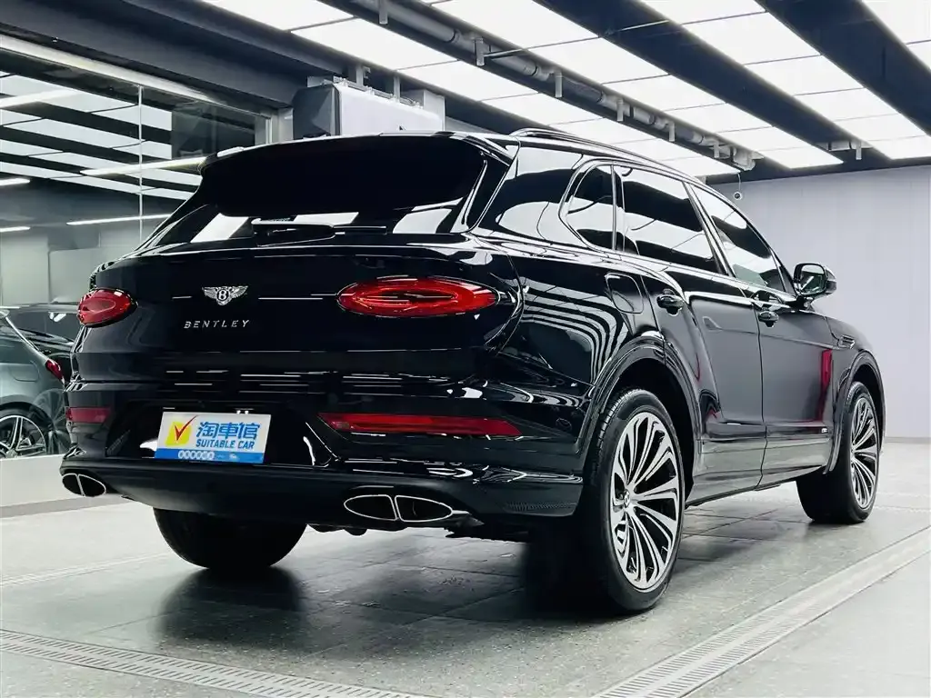 Bentley Bentayga — фото 4