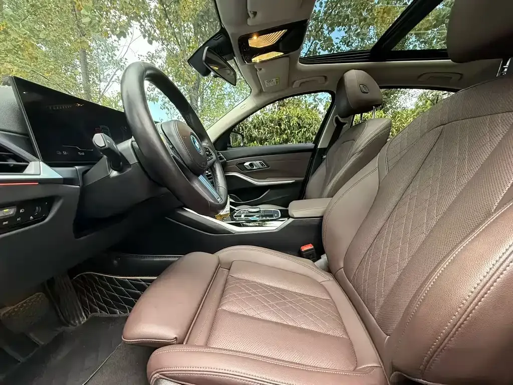 BMW i3 — фото 9