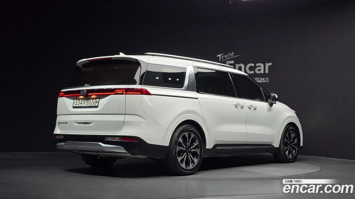 Kia Carnival — фото 2