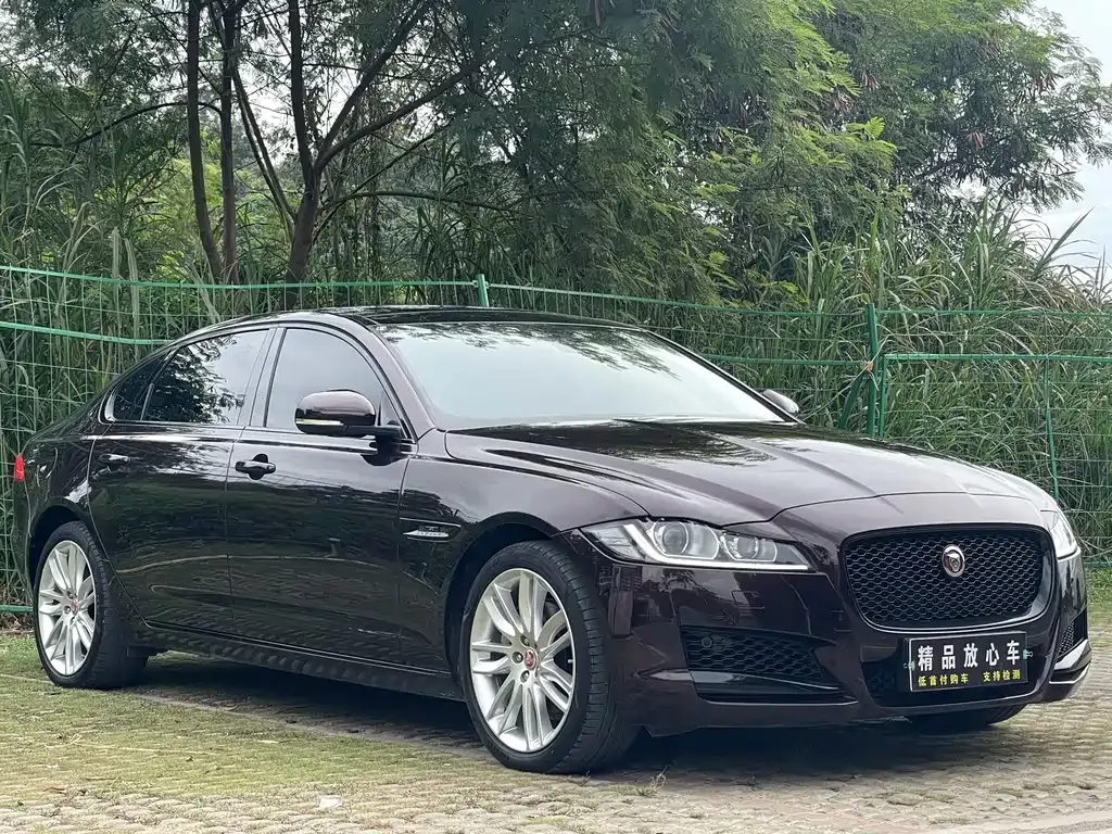 Jaguar XFL — фото 3