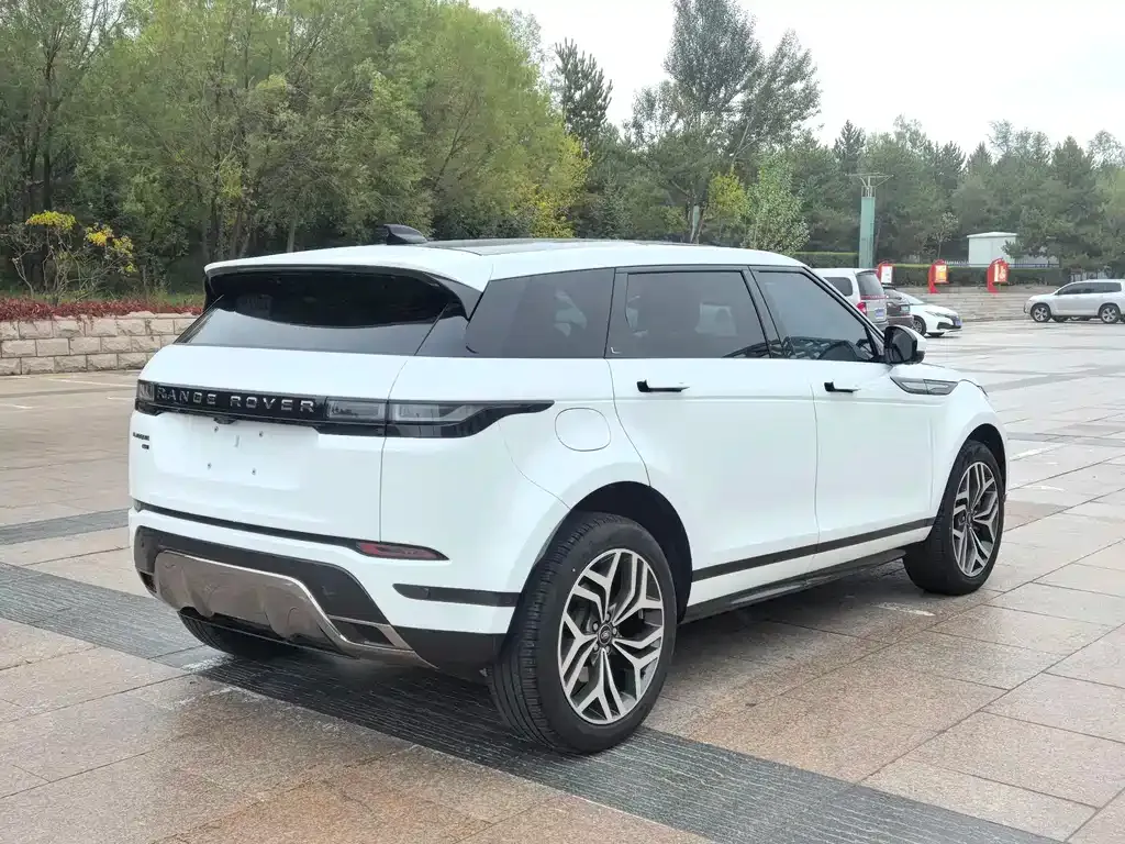 Land Rover Evoque — фото 10