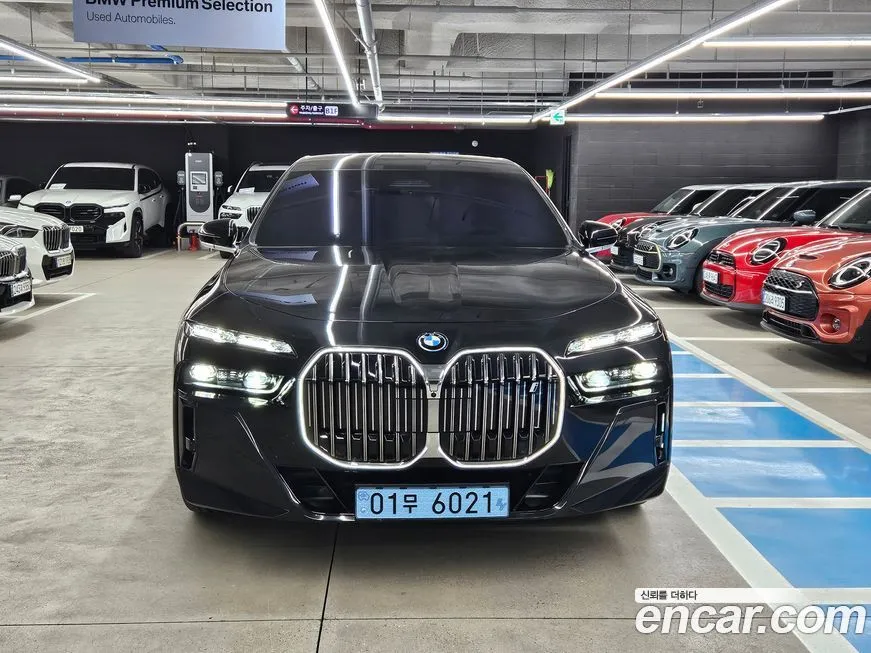 BMW i7 — фото 3