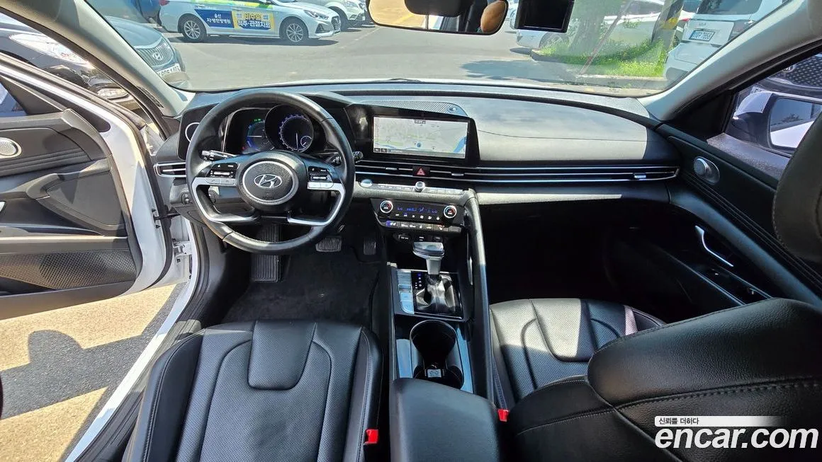 Hyundai AVANTE — фото 2