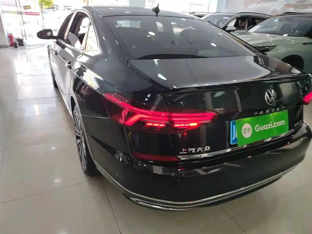 Volkswagen Passat — фото 5